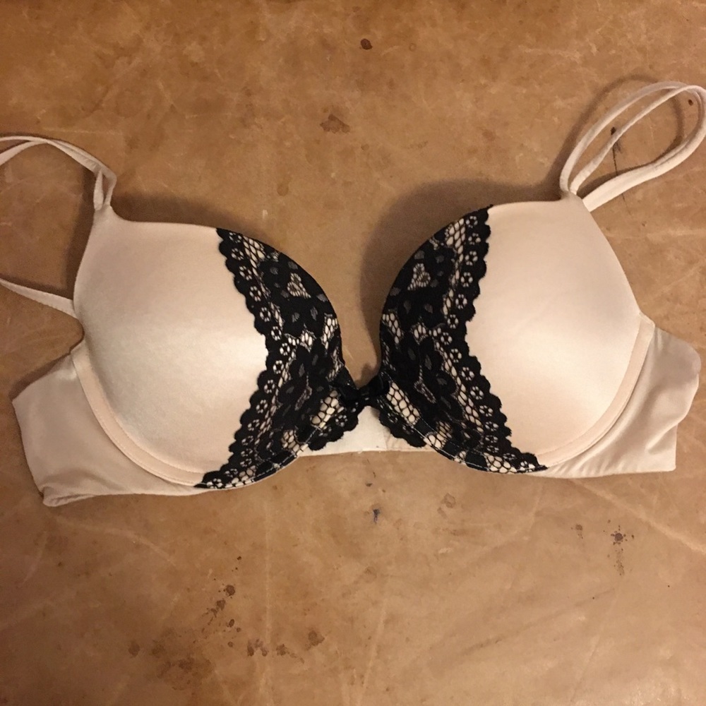 Victoria’s Secret bra